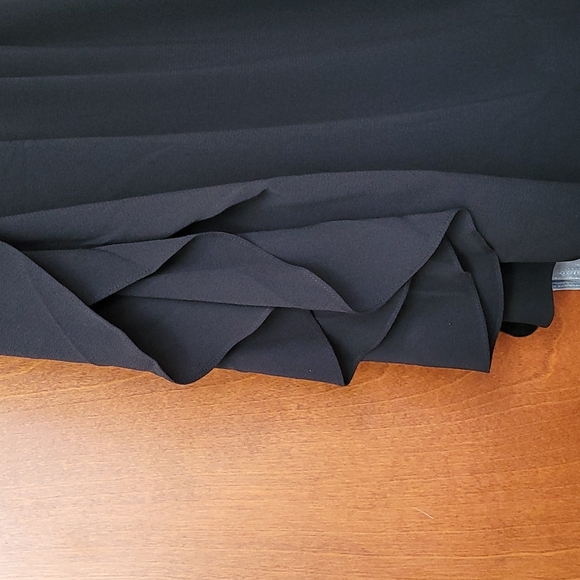 Brand new lightweight blouse with gem neckline - Picture 3 of 4